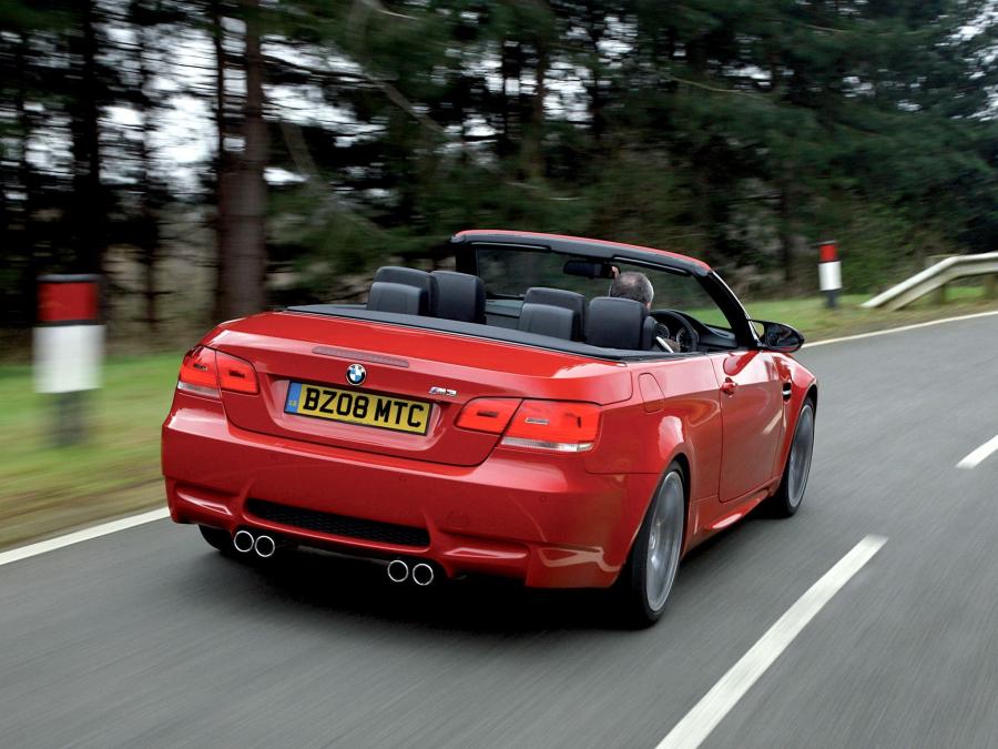  BMW M3 Convertible 2008 года  (UK) (фото 9 из 16)